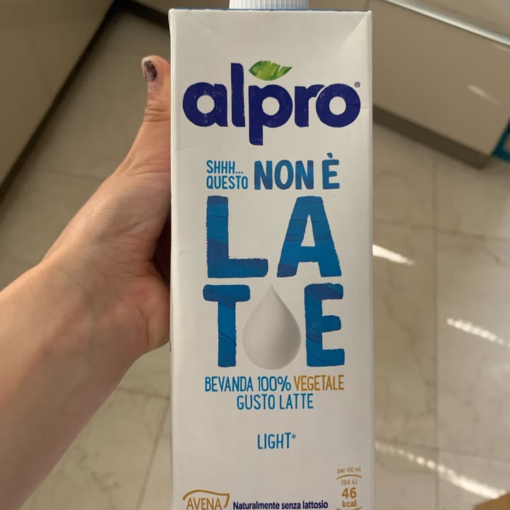 review photo of Alpro This is Not Milk Classic Questo Non è Late Classico shared by @lamiapatti on 23 Jun 2022 - review