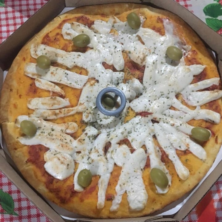 photo of Empanadas de 10 Pizza Muzzarella Vegana shared by @maiceva on  23 May 2020 - review