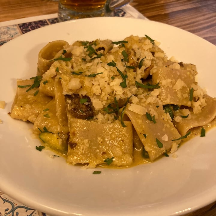 photo of Status Quo Carbonara di zucchine shared by @simonescampoli on  27 Jul 2022 - review