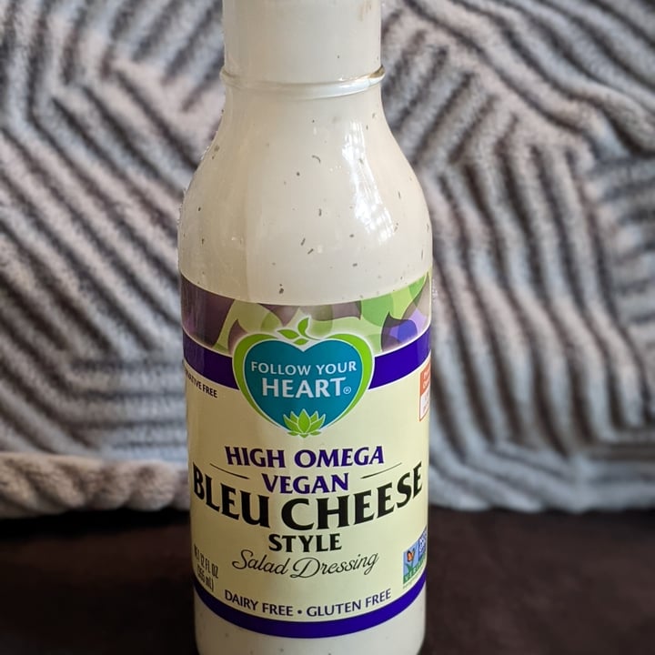 photo of Follow your Heart High Omega vegan Bleu cheese shared by @neysaelbon on  02 Feb 2021 - review