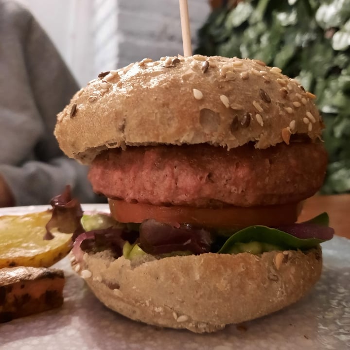 photo of La Rambla Vegan burger, hamburguesa vegana shared by @omilla on  10 Apr 2022 - review