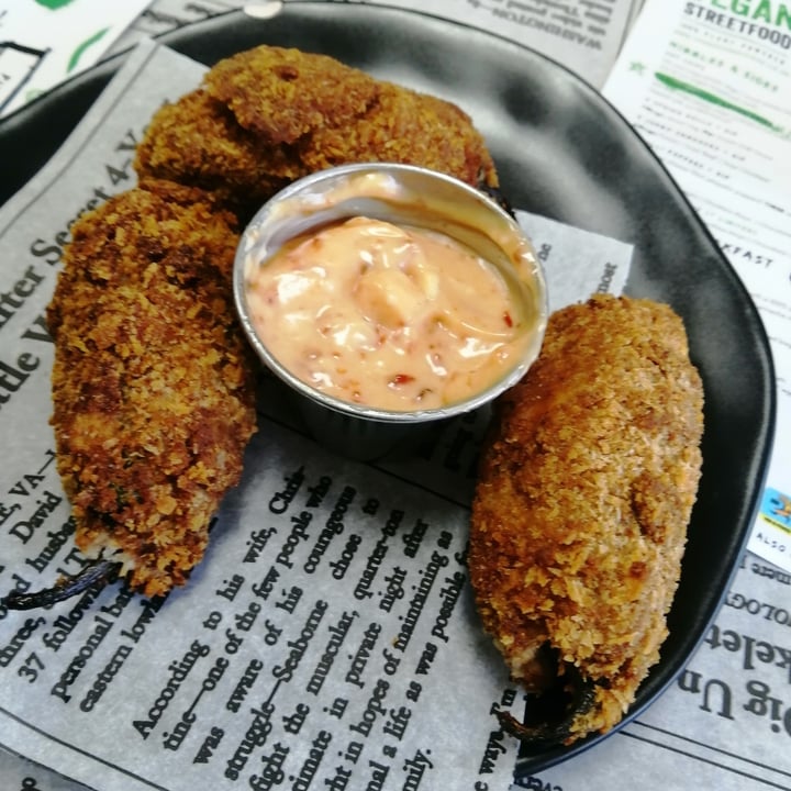 photo of Vegan Streetfood Deli - Obs Chilli Poppers shared by @plantbasedsunday on  07 May 2022 - review