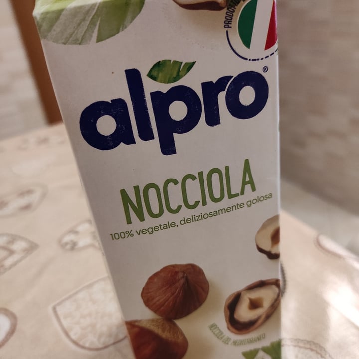 photo of Alpro Alpro nocciola shared by @esterrome on  01 Apr 2022 - review