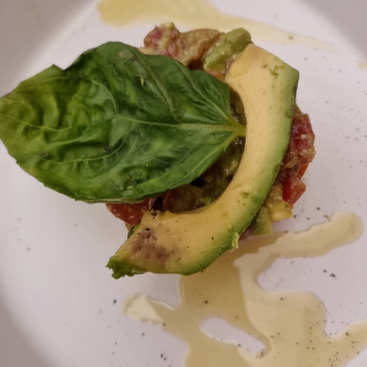 photo of Botanico Foligno Tartare con avocado shared by @martapiccolo on  02 Apr 2022 - review