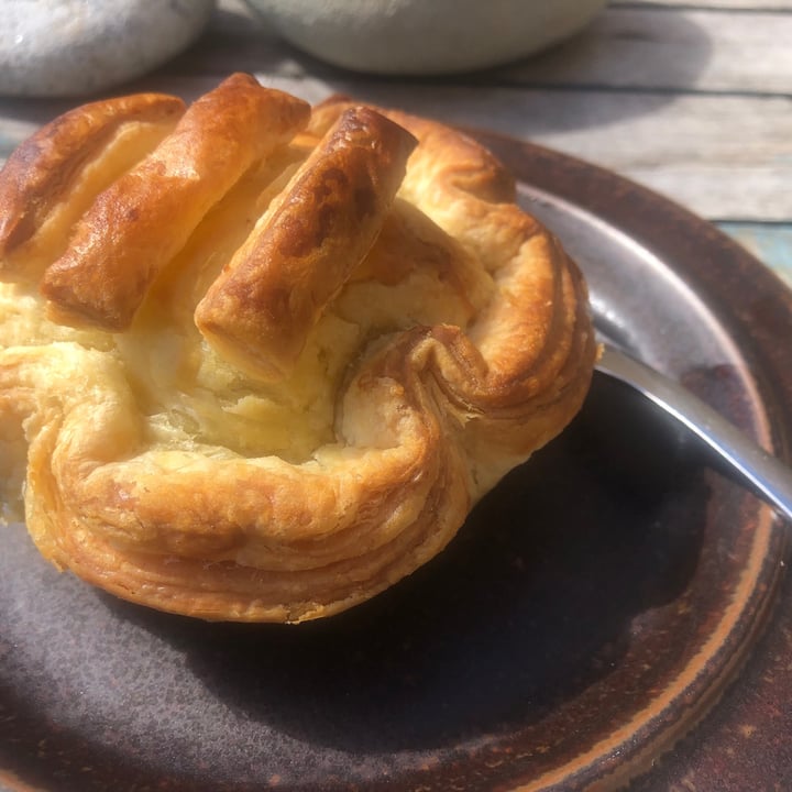 review photo of Peregrine Farm Stall Vegan Bobotie Pie shared by @veganguidejhb on 12 Jun 2022 - review
