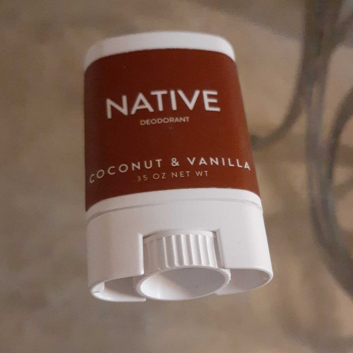 photo of Native Coconut & Vanilla Deodorant shared by @heartartichokehearts on  22 Feb 2022 - review
