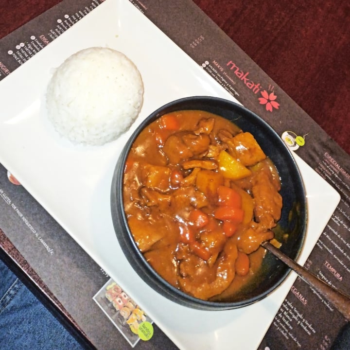 photo of Restaurante Makati Curry vegano shared by @meriimiranda on  13 Nov 2020 - review