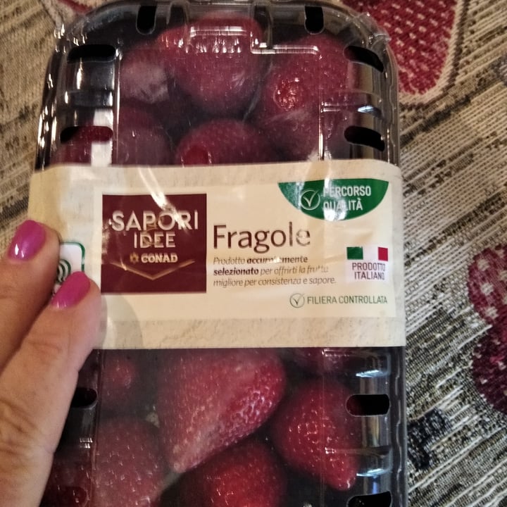 review photo of Conad Sapori & Idee Fragole 1 kg shared by @lory66 on 05 May 2022 - review