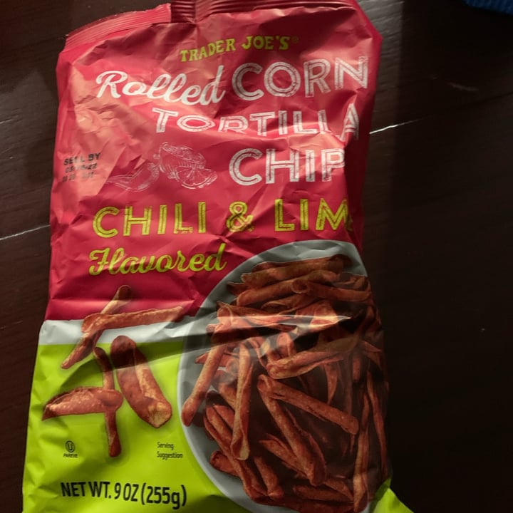 review photo of Trader Joe's Corn Tortilla Chips Chili & Lime Flavored shared by @fride on 19 Dec 2021 - review
