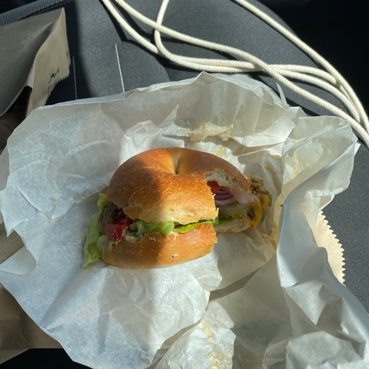 photo of New York Bagels Hummus and grilled vegetable bagel shared by @cathcart on  06 Mar 2022 - review