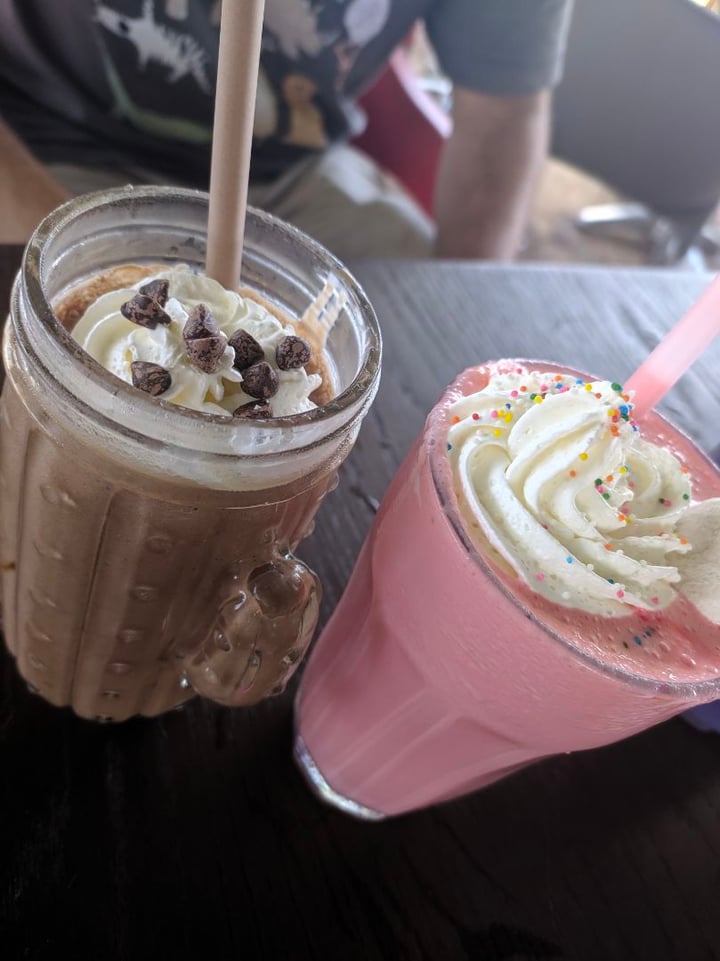 photo of Asher's Corner Cafe @ Ashers Farm Sanctuary Coffee milkshake shared by @shanhart on  14 Mar 2020 - review