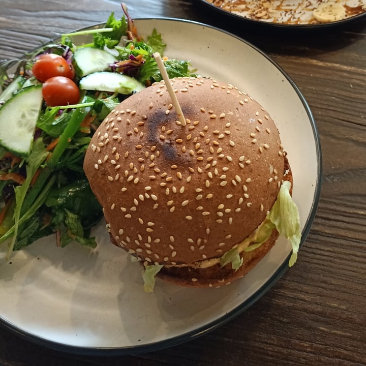 photo of Gorilla Kitchen Royale With Cheese Burger shared by @weeney on  30 Nov 2021 - review