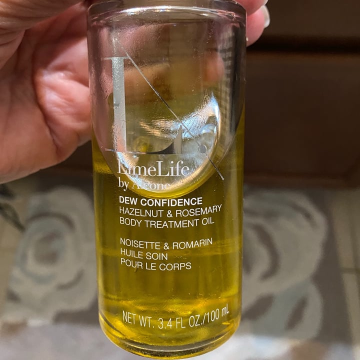 review photo of LimeLife by Alcone Dew Confidence Body Treatment Oil shared by @lkbarker on 30 Jun 2021 - review