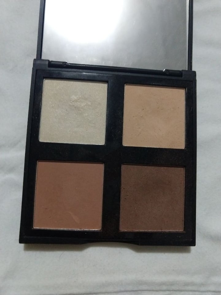 photo of e.l.f. Cosmetics Contour Palette shared by @erikayuliana on  21 Jan 2020 - review