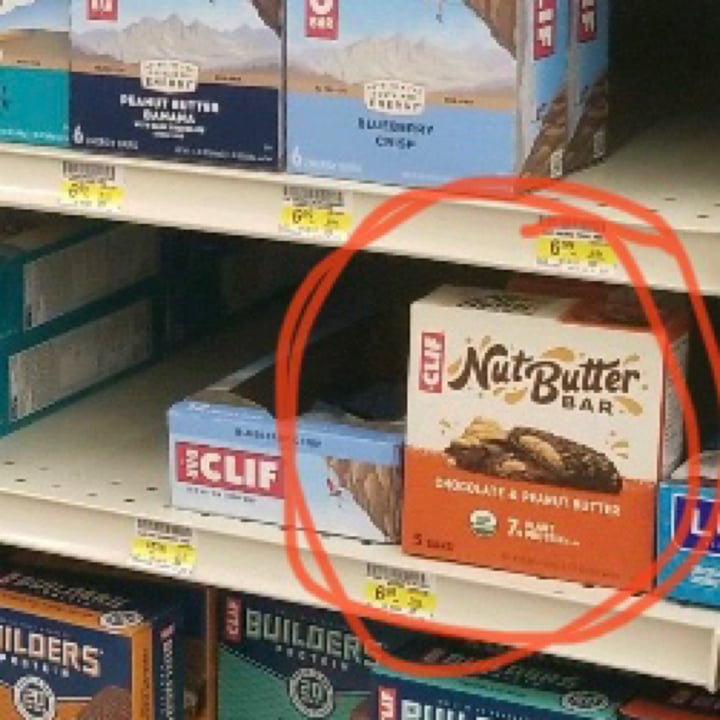 photo of Clif Bar Chocolate and Peanut Butter Bar shared by @klindell on  23 Feb 2022 - review