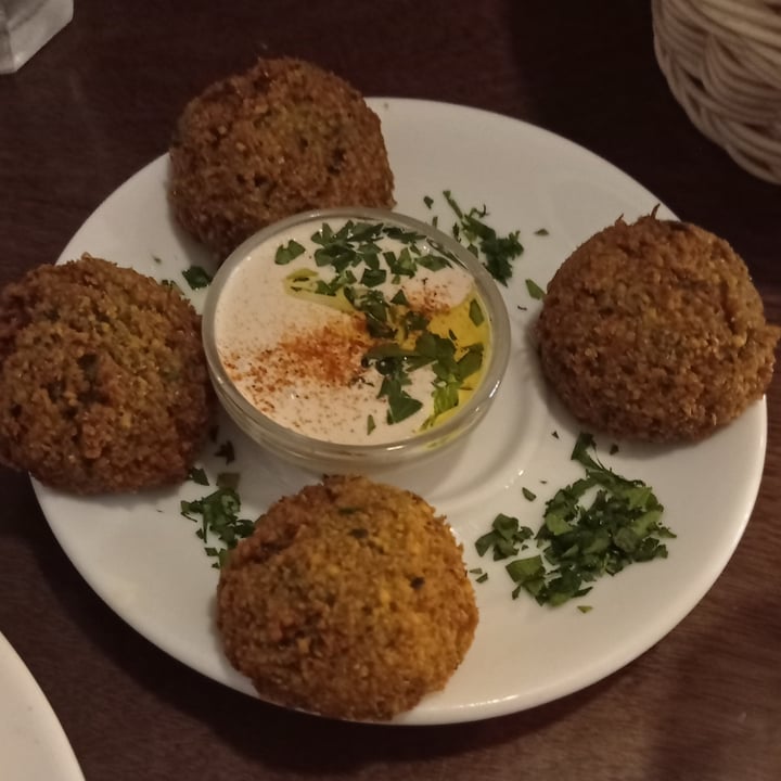 photo of Hummus Barcelona Tapa de falafel shared by @moniqueta on  27 Aug 2022 - review