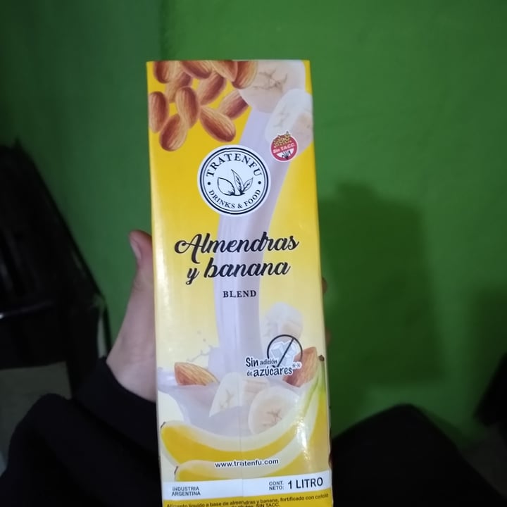 photo of Tratenfu Leche de Almendras y Banana shared by @antiespecistaszs on  05 Sep 2021 - review