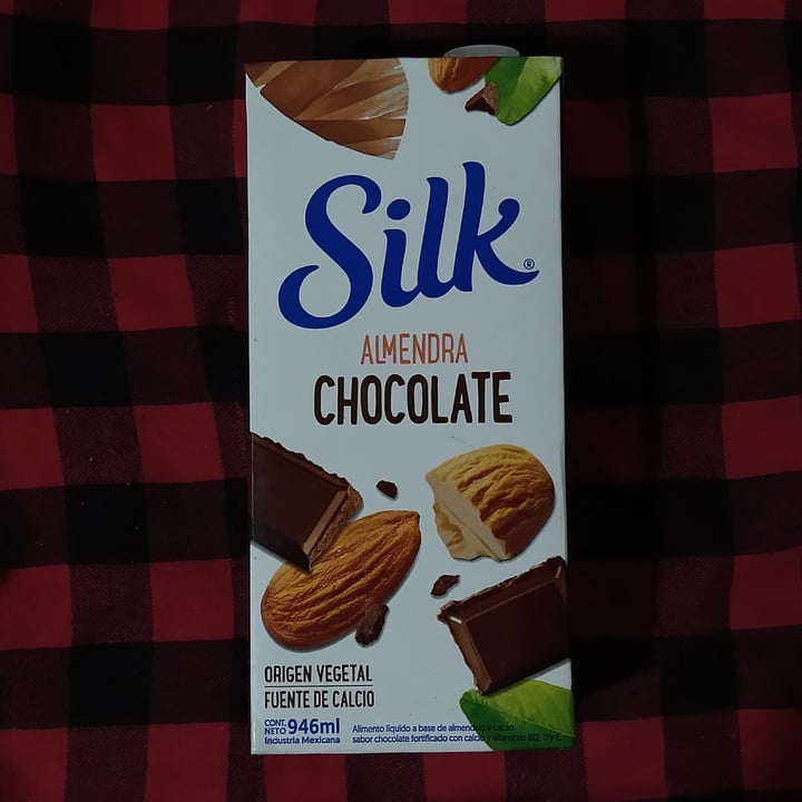 photo of Silk Bebida de Almendra sabor Chocolate shared by @viveveg1991 on  29 Dec 2020 - review