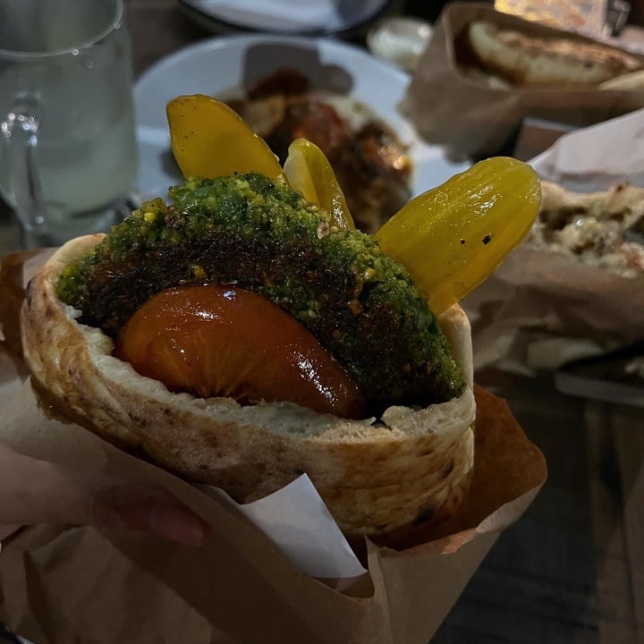 review photo of Miznon Singapore Falafel Burger (Veganized) shared by @noobles on 09 Apr 2022 - review