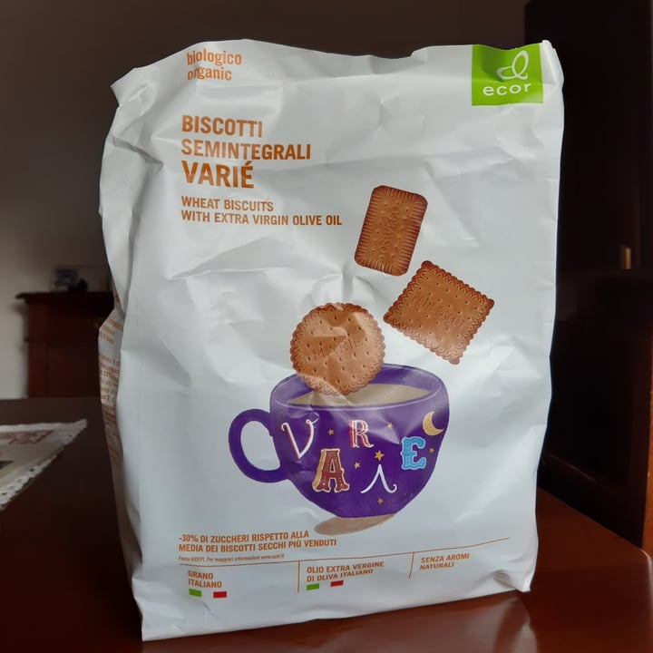 photo of Ecor Biscotti Semintegrali shared by @giada3 on  23 Mar 2022 - review