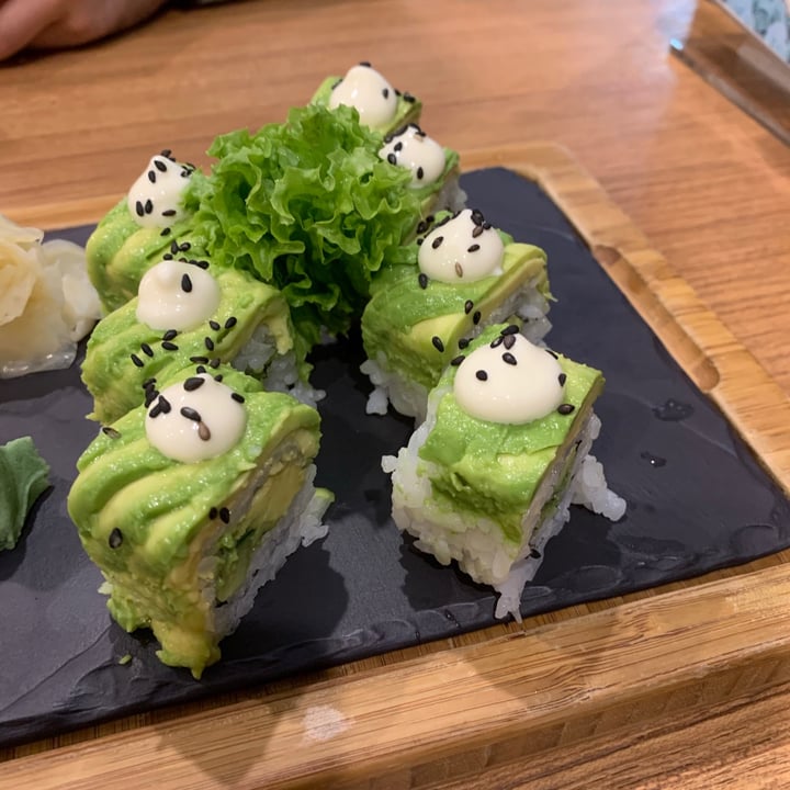 photo of Teng Bespoke Avocado roll shared by @jashment on  22 Dec 2020 - review