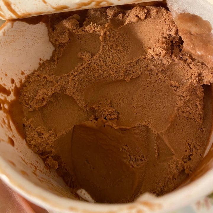 review photo of Cado Avocado Ice Cream Deep Dark Chocolate Frozen Dessert shared by @saturnmilk on 10 Aug 2020 - review
