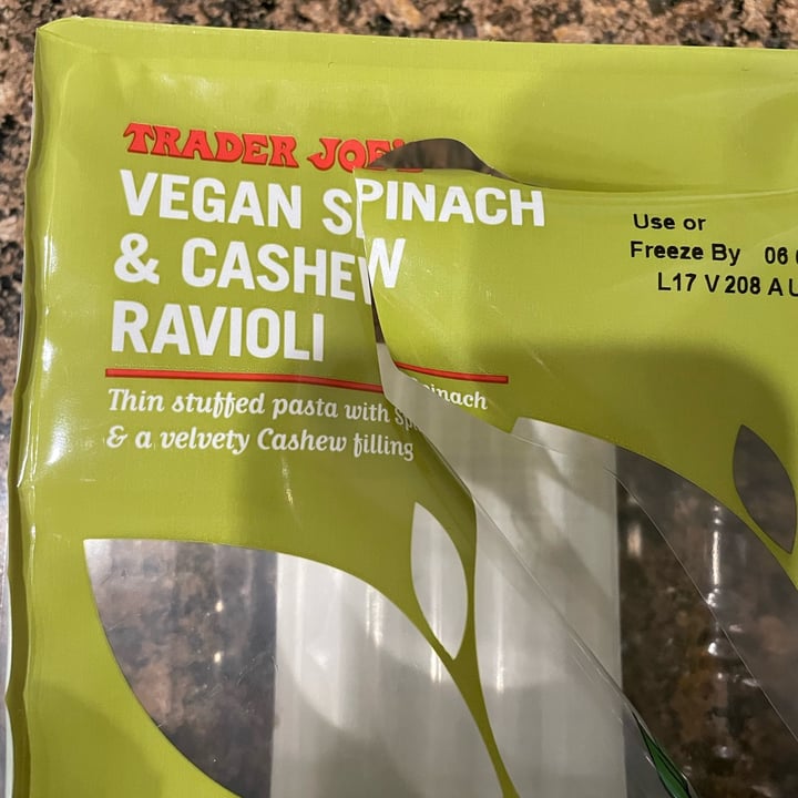 photo of Trader Joe's Vegan Spinach & Cashew Ravioli shared by @nmorton on  09 May 2022 - review