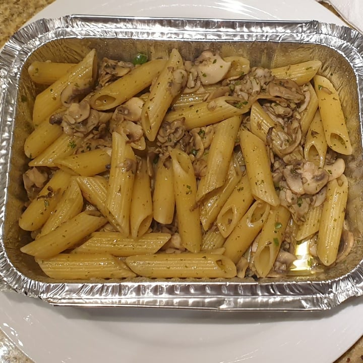 photo of Del Forno Parkmore Aglio Olio Mushroom shared by @compassionate1candy on  10 Apr 2022 - review