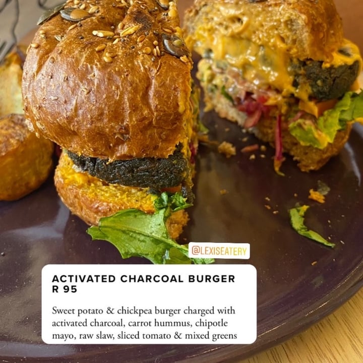 photo of Lexi's Healthy Eatery Charcoal Burger shared by @greengabby on  25 Jan 2021 - review