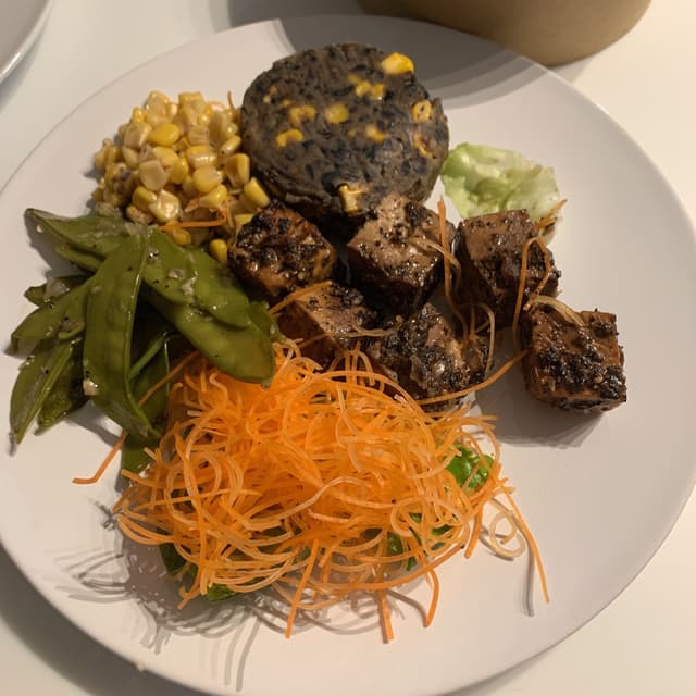 Foto del plato “Vegan Protein Salad Bowl”