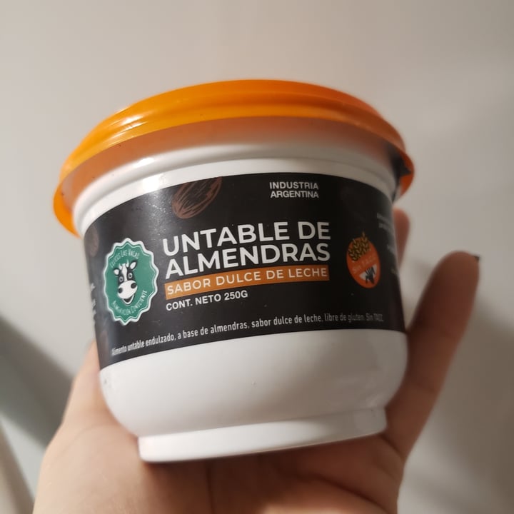 review photo of Felices Las Vacas Untable de Almendras sabor Dulce de Leche shared by @jaazmiins on 24 Jul 2020 - review