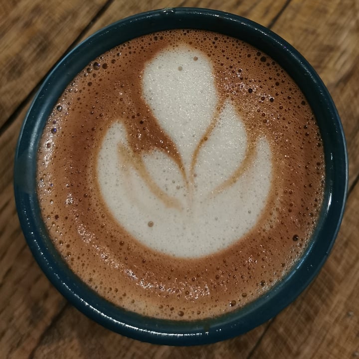 photo of Honest Chocolate Cafe Hot Chocolate (Oat Milk) shared by @veganpower001 on  02 Dec 2021 - review