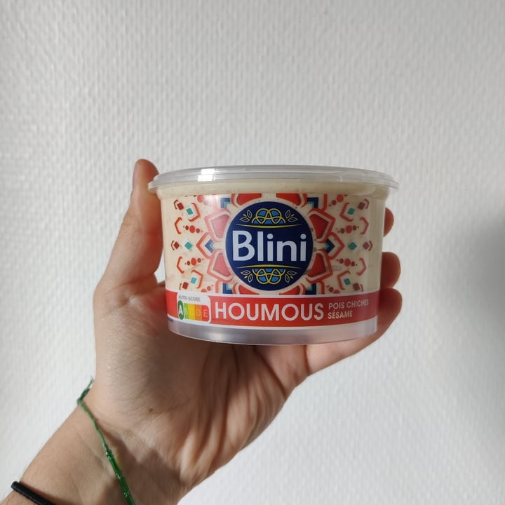 photo of Blini Houmous shared by @croissantdeluune on  21 Feb 2022 - review