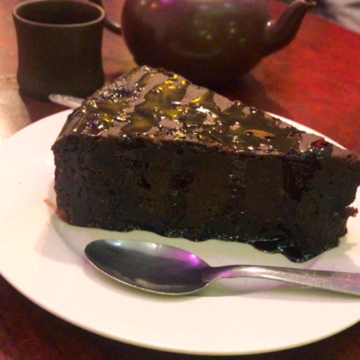 photo of Bodhi Vegan Chocolate Cake shared by @katinka- on  15 Nov 2021 - review