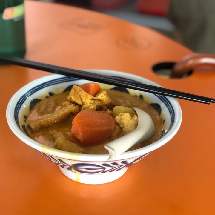 photo of 33 Vegetarian Food Curry Chicken Noodles shared by @monoandco on  01 Feb 2021 - review