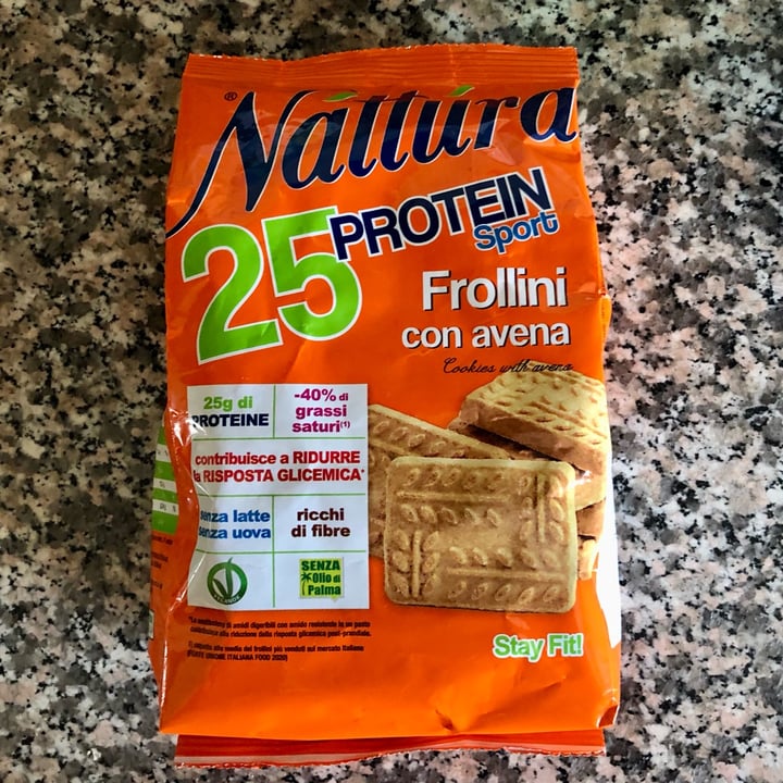 photo of Nattura Frollini con avena shared by @glottaveg93 on  09 Oct 2022 - review
