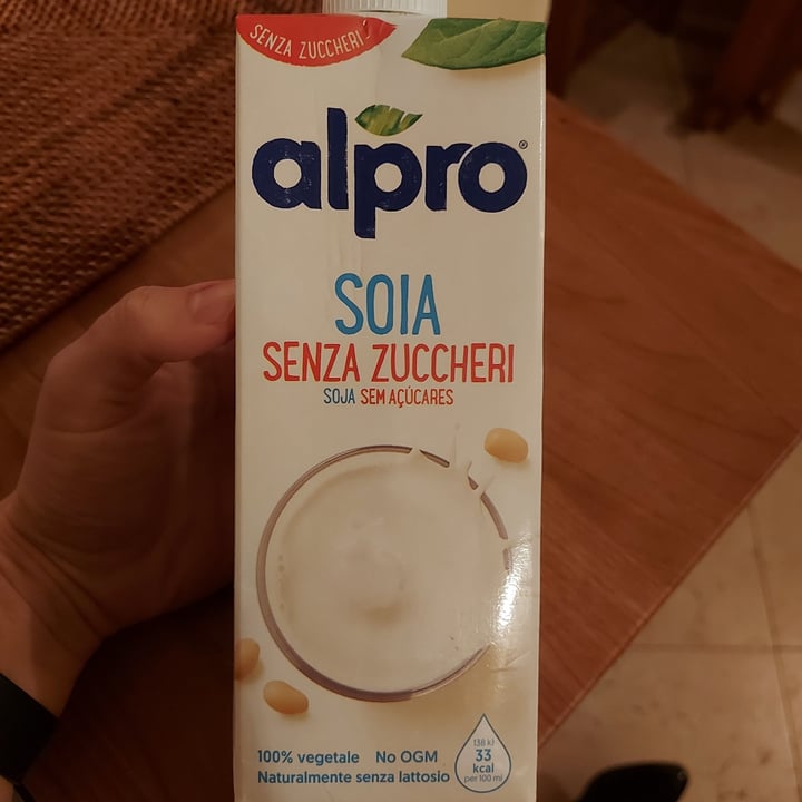 photo of Alpro Bevanda Di Soia Senza Zuccheri shared by @maddyveggy on  23 Jan 2022 - review