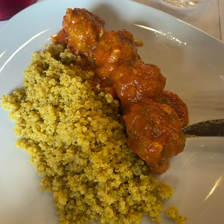review photo of Agriturismo Ca' Menego polpette al sugo con quinoa shared by @ellielli on 16 May 2022 - review