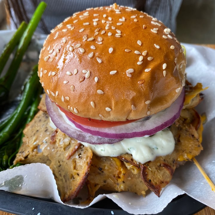 photo of Pig Minds Brewing Co. Gyro Burger shared by @ben42 on  24 May 2021 - review