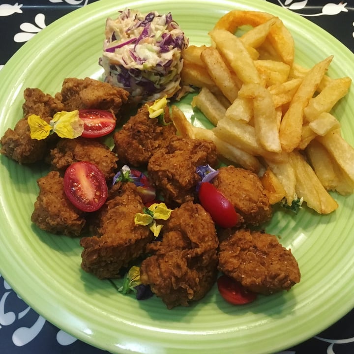 photo of The Vegan Chef Midrand Southern Fried Chicken shared by @louiseloveslentils on  02 Feb 2021 - review