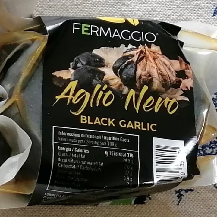 photo of Fermaggio Fermaggio all'aglio nero shared by @ttangos on  24 Apr 2022 - review