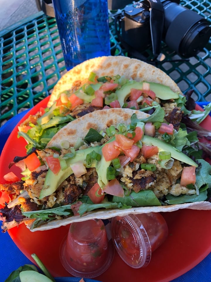 photo of Meals From the Heart Cafe Crab cake Tacos shared by @oskihou on  12 Dec 2019 - review