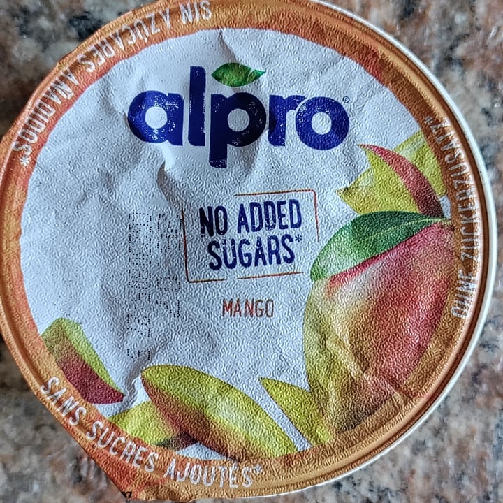 review photo of Alpro Mango Yogurt (No Added Sugars) shared by @alegelb on 26 Jun 2022 - review
