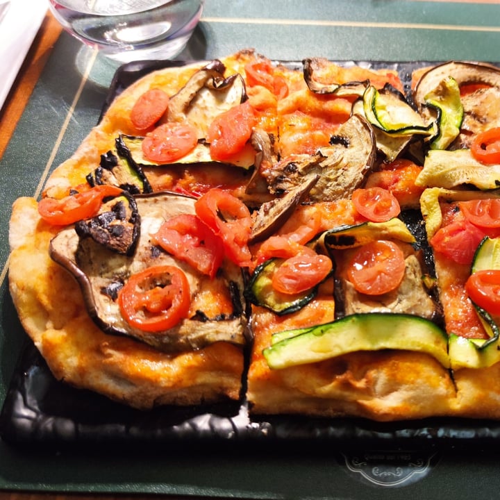 review photo of Osteria New York Pinsa Giardino Senza Mozzarella shared by @verooh on 05 May 2022 - review