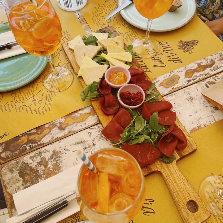 review photo of Buddy Italian Restaurant Cafè Tagliere di salumi e formaggi shared by @madvegbabe on 30 Sep 2022 - review