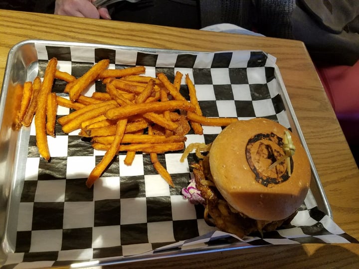 photo of Piggy Bank Jackfruit BBQ Sandwich shared by @annesemenak on  14 Jan 2019 - review