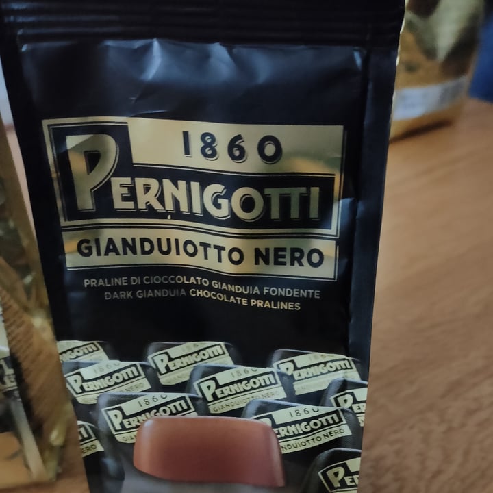 photo of Pernigotti 1860 gianduiotto nero shared by @nadioski on  08 Jun 2022 - review
