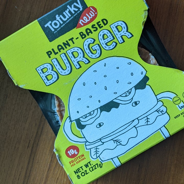photo of Tofurky Plant-based Burger shared by @catalagata on  10 Jun 2020 - review
