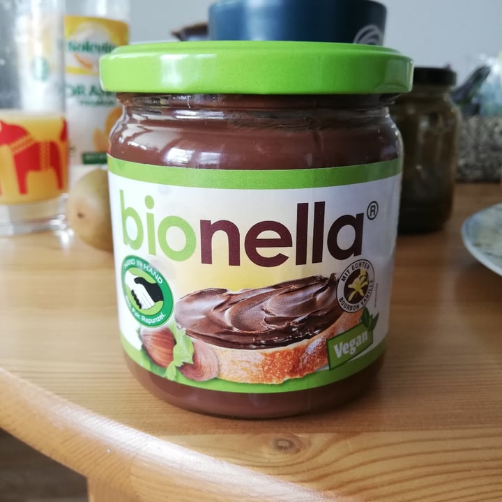 photo of Bionella Bionella Chocolate Spread Nuss-Nougat-Creme shared by @lieselotte on  17 Jul 2022 - review