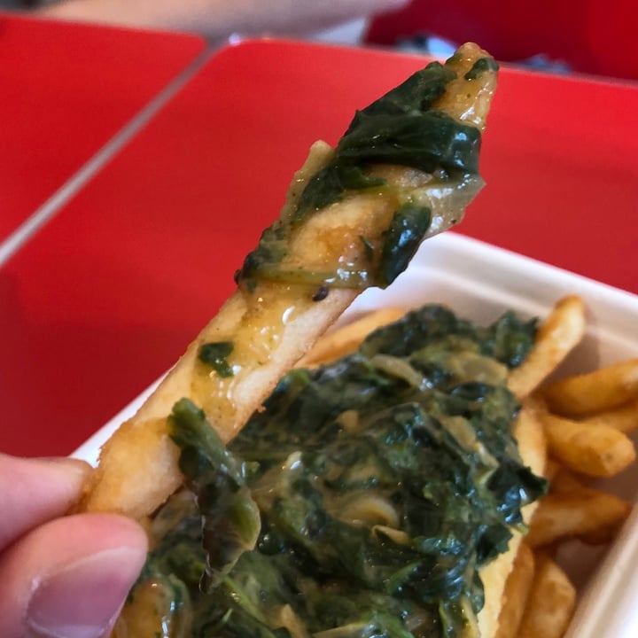review photo of Love Handle Cream Spinach-loaded Fries shared by @noll-fyra on 29 Dec 2020 - review